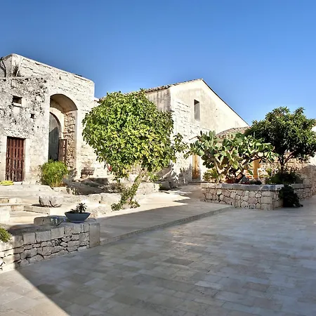 Borgo Alveria * Villa Vela
