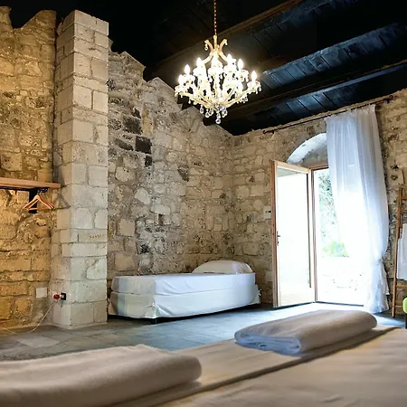 Country house Borgo Alveria